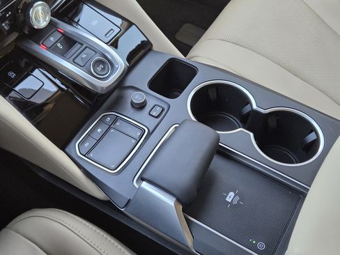 Certified 2023 Acura MDX FWD w/ Technology Package image 20