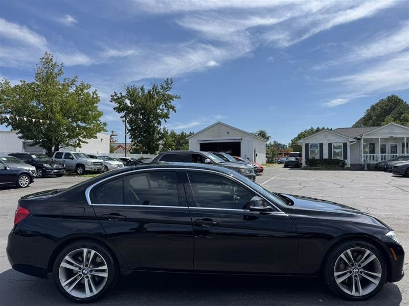 Used 2016 BMW 340i xDrive Sedan AWD/4WD image 8