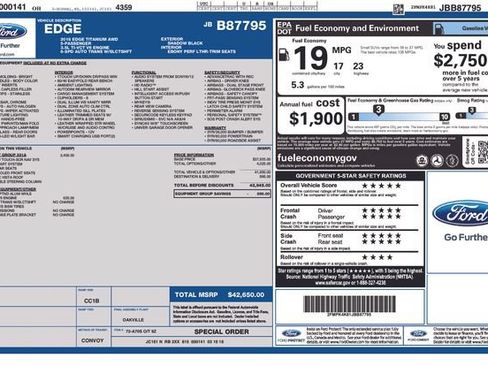 Used 2018 Ford Edge Titanium w/ Equipment Group 301A AWD/4WD image 28