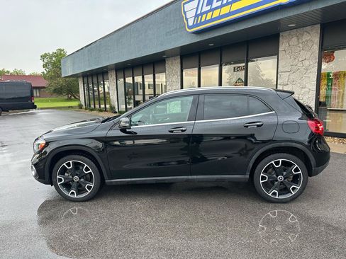Used 2020 Mercedes-Benz GLA 250 4MATIC image 4