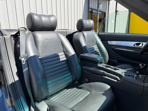 Used 2002 Ford Thunderbird RWD image 13