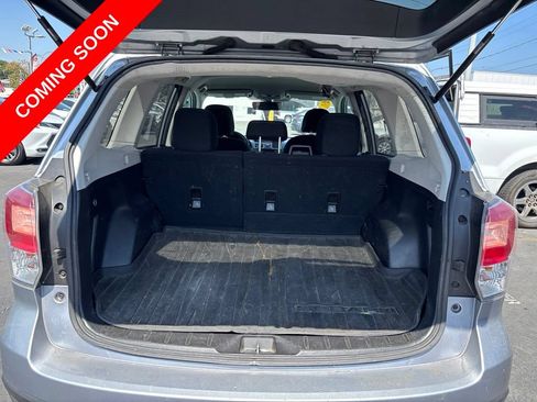 Used 2017 Subaru Forester 2.5i w/ Alloy Wheel Package AWD/4WD image 10