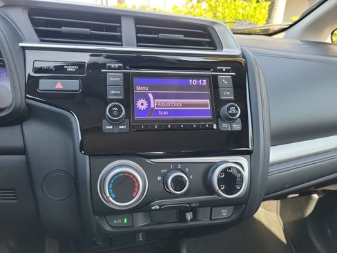Used 2019 Honda Fit LX image 25