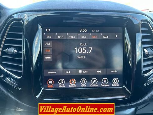 Used 2018 Jeep Compass Limited AWD/4WD image 19