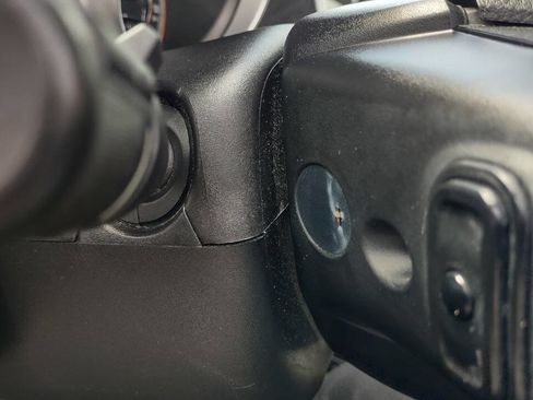 Used 2011 Dodge Journey Mainstreet w/ Popular Equipment Group image 27