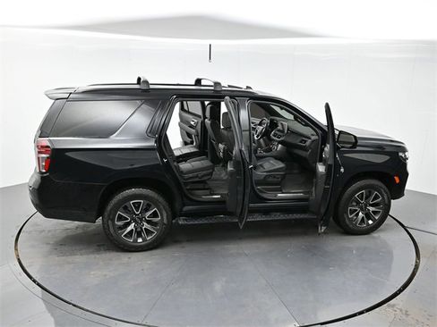 Used 2023 Chevrolet Tahoe Z71 w/ Luxury Package image 50