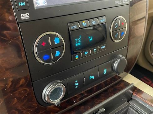 Used 2012 GMC Yukon XL Denali image 10