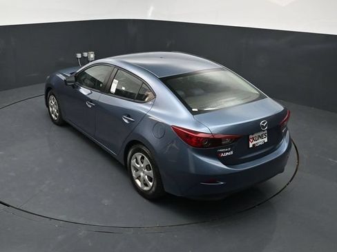 Used 2016 MAZDA MAZDA3 i Sport FWD image 38