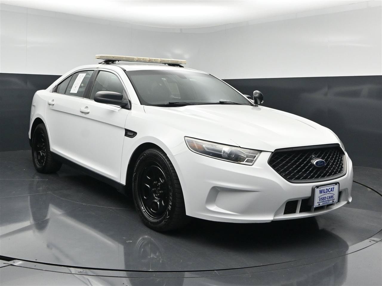 Used 2015 Ford Taurus Police Interceptor AWD image 3