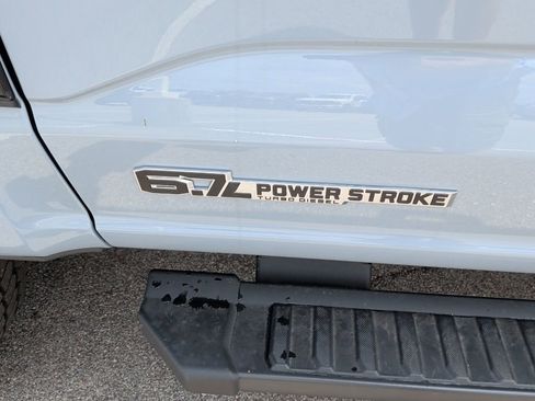 New 2026 Ford F250 Lariat w/ Black Appearance Package image 51