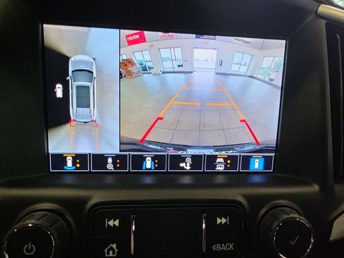 Used 2022 GMC Terrain SLT w/ Infotainment Package II AWD/4WD image 33