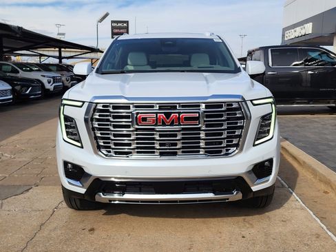 New 2026 GMC Yukon XL Denali image 7