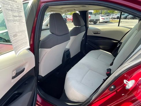 Used 2022 Toyota Corolla LE FWD image 33