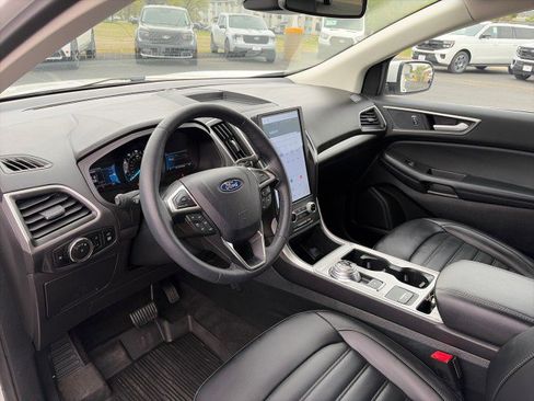 Used 2024 Ford Edge SEL w/ Convenience Package AWD/4WD image 11