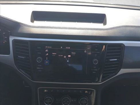 Used 2022 Volkswagen Atlas SEL R-Line AWD/4WD image 13
