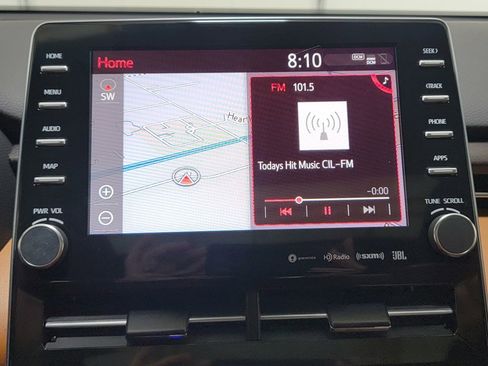 Used 2020 Toyota Avalon Limited image 21