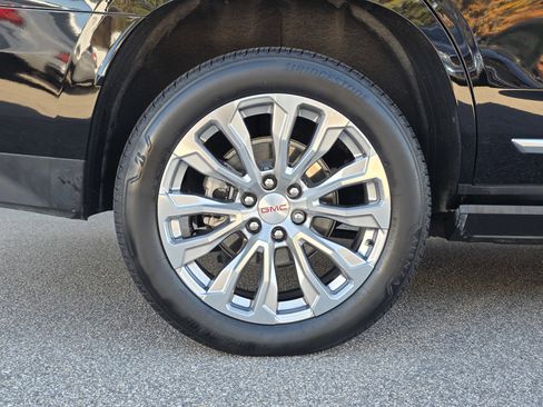 Used 2024 GMC Yukon Denali w/ Advanced Technology Package image 55