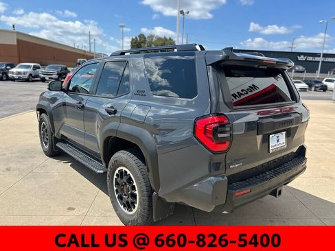 Certified 2025 Toyota 4Runner TRD Off-Road AWD/4WD image 9