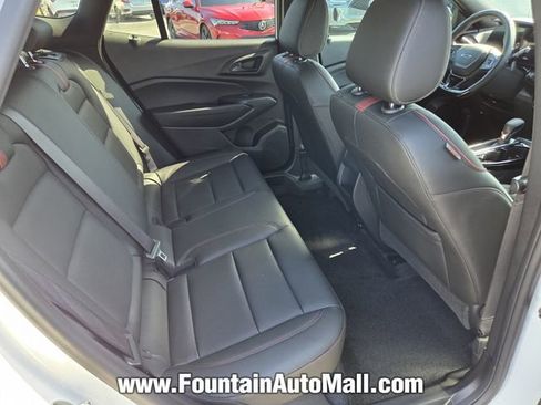 Used 2025 Chevrolet Trax RS w/ Driver Confidence Package FWD image 14
