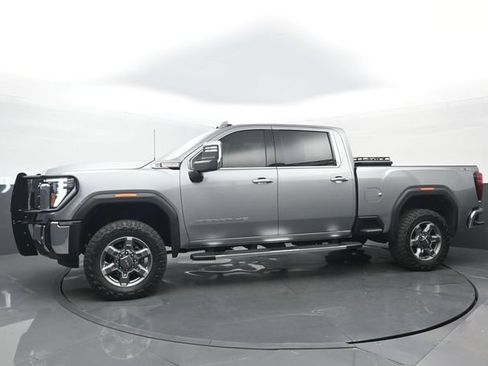 Used 2025 GMC Sierra 2500 SLT w/ SLT Premium Package AWD/4WD image 7