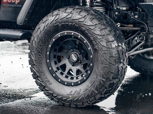 Used 2022 Jeep Gladiator Mojave w/ LED Lighting Group image 6