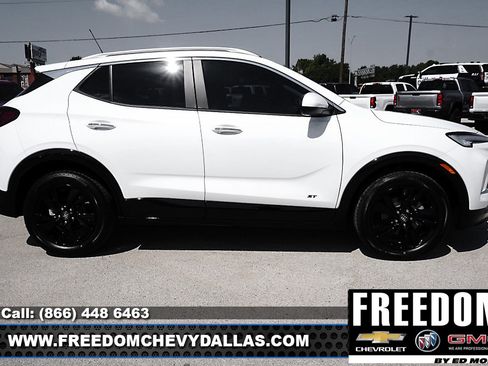 New 2026 Buick Encore GX Sport Touring image 8