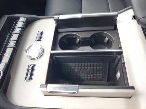 New 2026 Lincoln Navigator Reserve image 26