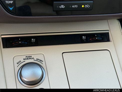 Used 2018 Lexus ES 350 w/ Navigation System Package image 23