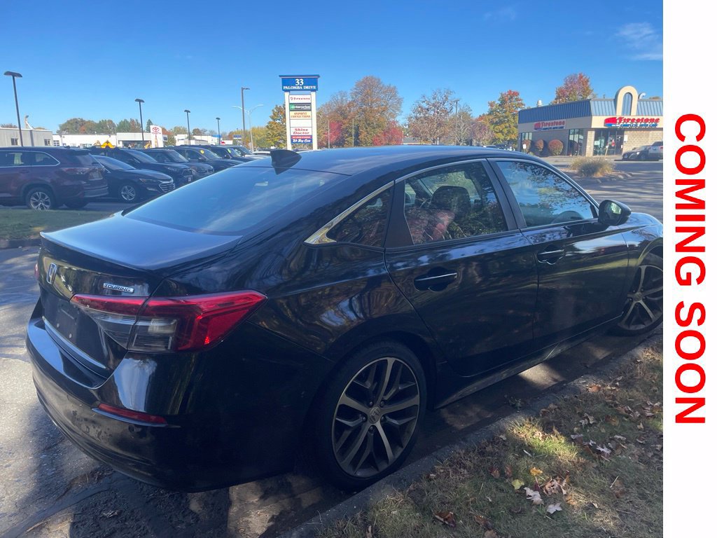 Used 2022 Honda Civic Touring image 9