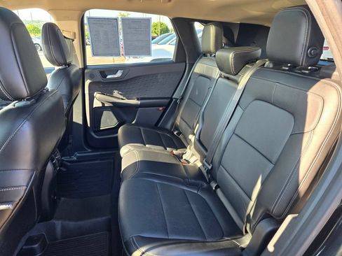 Used 2020 Ford Escape Titanium w/ Titanium Premium Package 2.0 AWD/4WD image 28