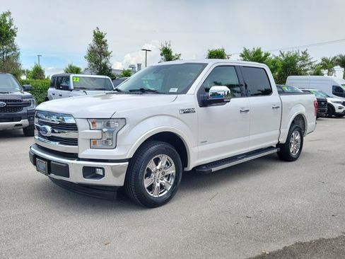 Certified 2017 Ford F150 Lariat w/ Equipment Group 502A Luxury RWD image 4