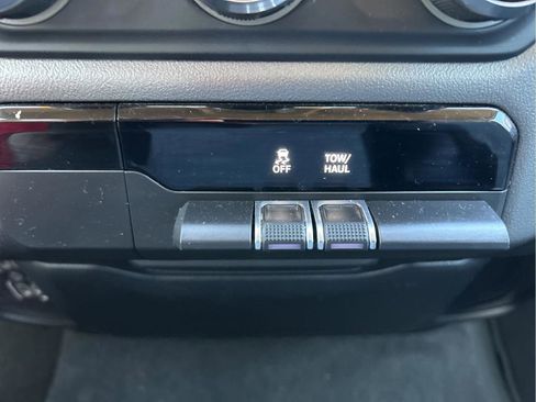 Used 2020 RAM 1500 Big Horn image 32