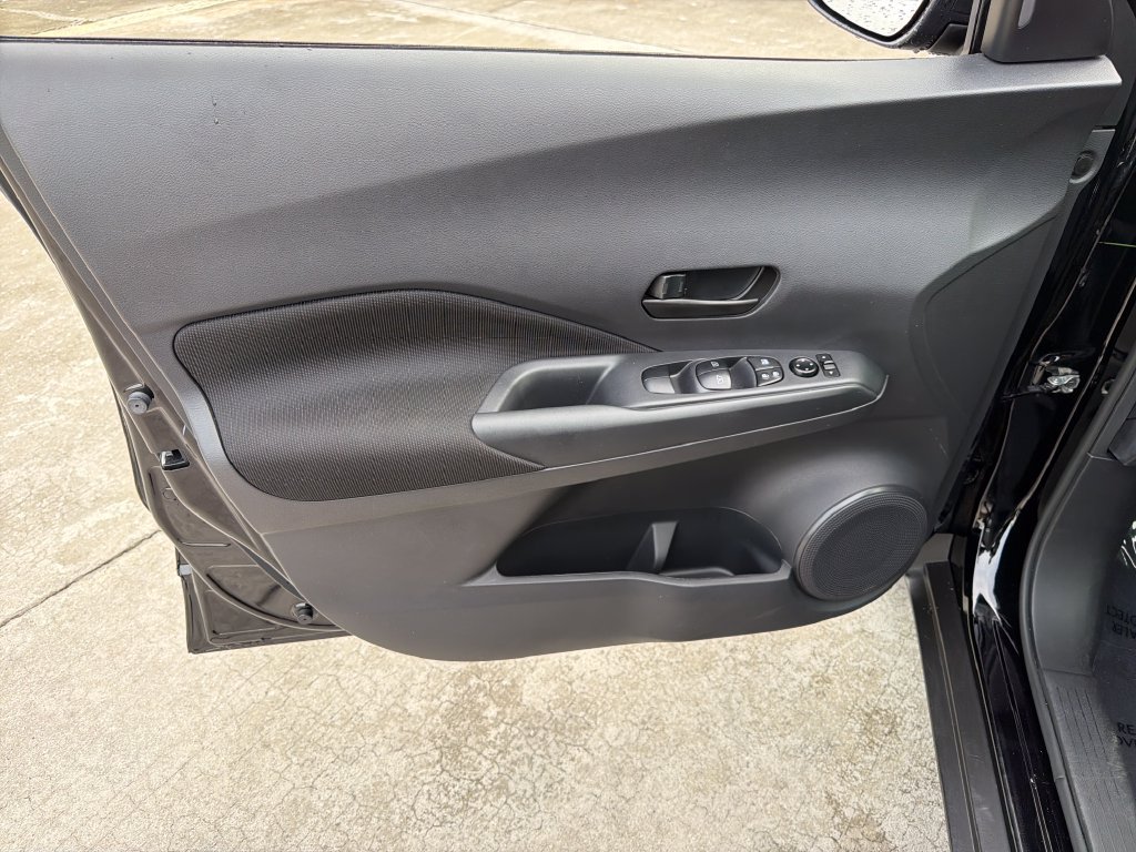 Used 2025 Nissan Kicks Play S FWD image 15