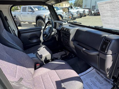 Used 2002 Jeep Wrangler Sport AWD/4WD image 12