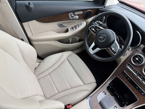 Used 2022 Mercedes-Benz GLC 300 GLC 300 image 9