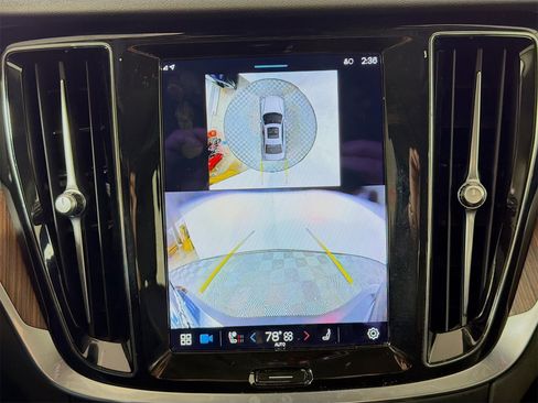 Used 2024 Volvo S60 B5 Plus image 18