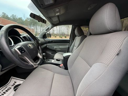 Used 2013 Toyota Tacoma 2WD Access Cab image 13