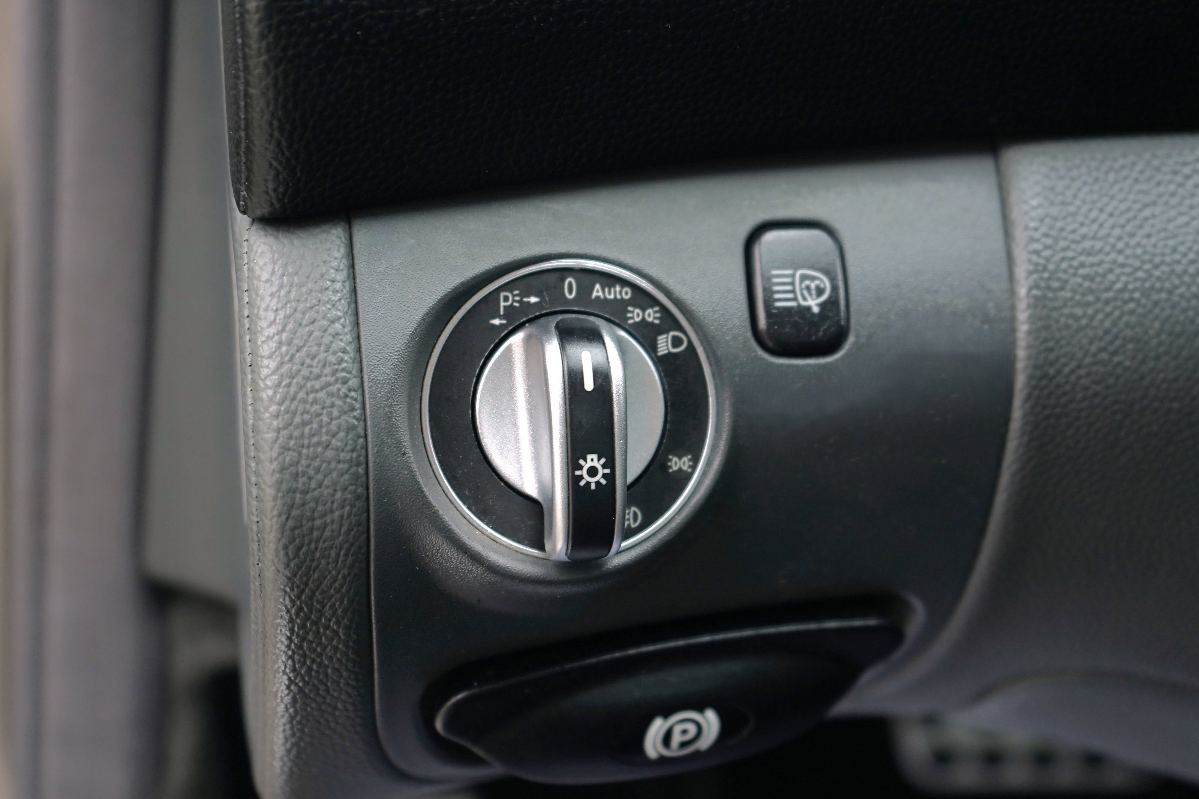 Used 2005 Mercedes-Benz SL 500 image 17