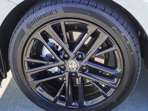 Certified 2025 Toyota Camry SE image 12