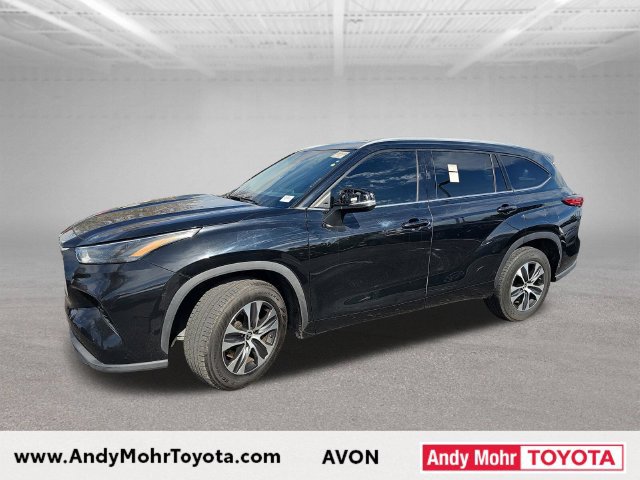 Used 2022 Toyota Highlander XLE FWD image 4