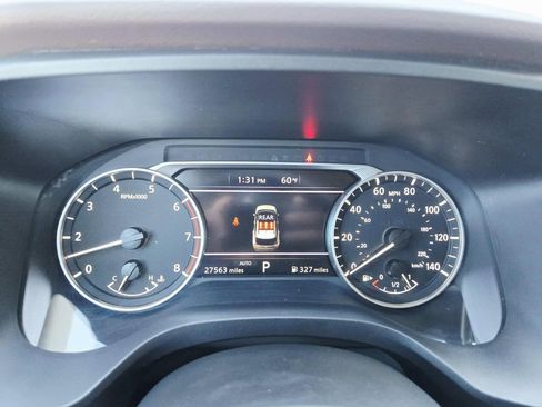 Used 2023 Nissan Rogue S image 21