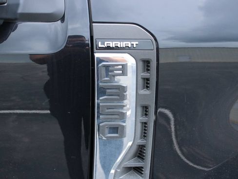 Used 2025 Ford F350 Lariat w/ Lariat Ultimate Package AWD/4WD image 6