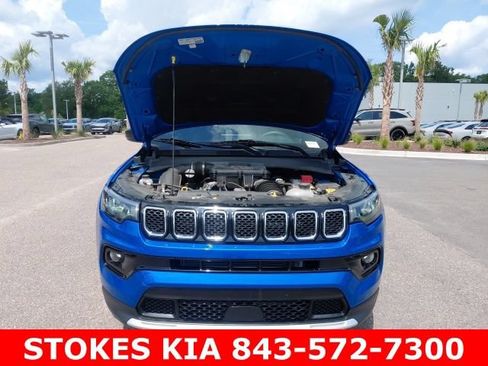 Used 2024 Jeep Compass Limited AWD/4WD image 9