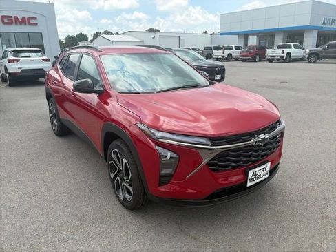 New 2026 Chevrolet Trax RS w/ Driver Confidence Package FWD image 8