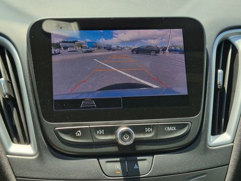 Used 2023 Chevrolet Malibu LS FWD image 23