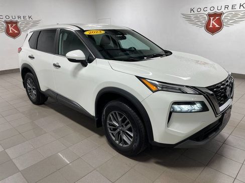 Used 2023 Nissan Rogue FWD image 1