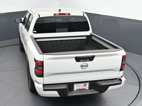 New 2025 Nissan Frontier SV w/ SV Convenience Package RWD image 32
