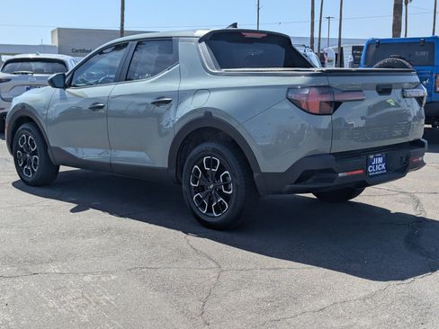 Used 2022 Hyundai Santa Cruz SE FWD image 4