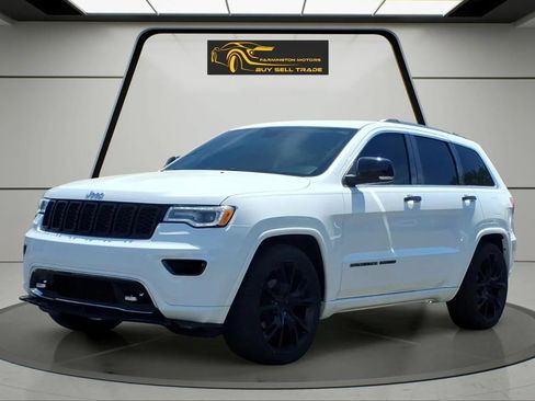 Used 2020 Jeep Grand Cherokee Overland AWD/4WD image 1