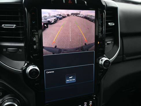 Used 2023 RAM 1500 Big Horn image 15